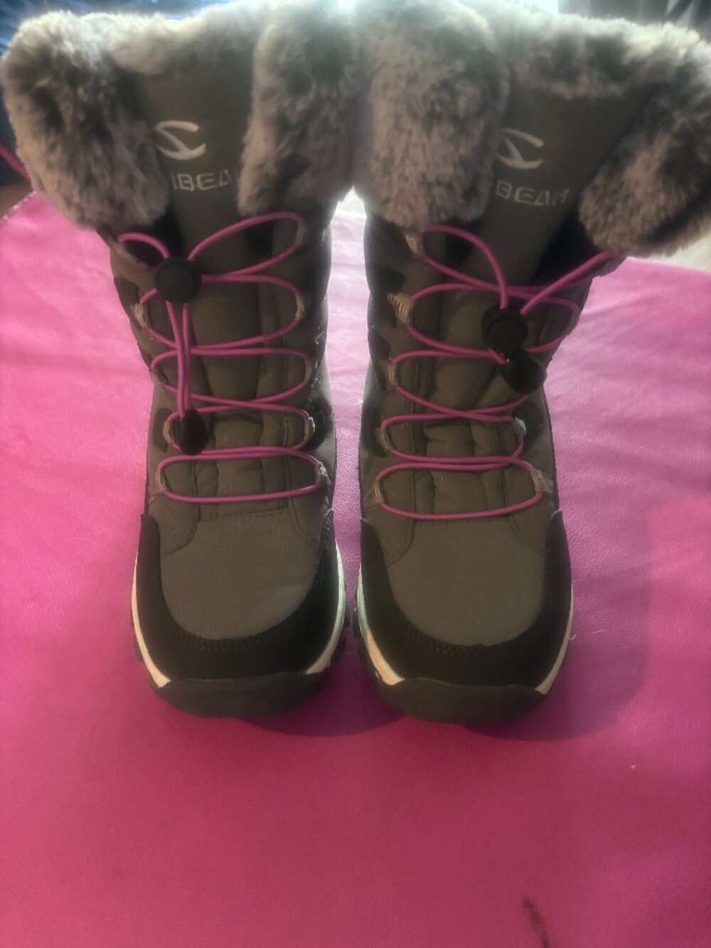 Gray Faux-Fur Winter Boots with Pink Laces Size 2 Big Girl